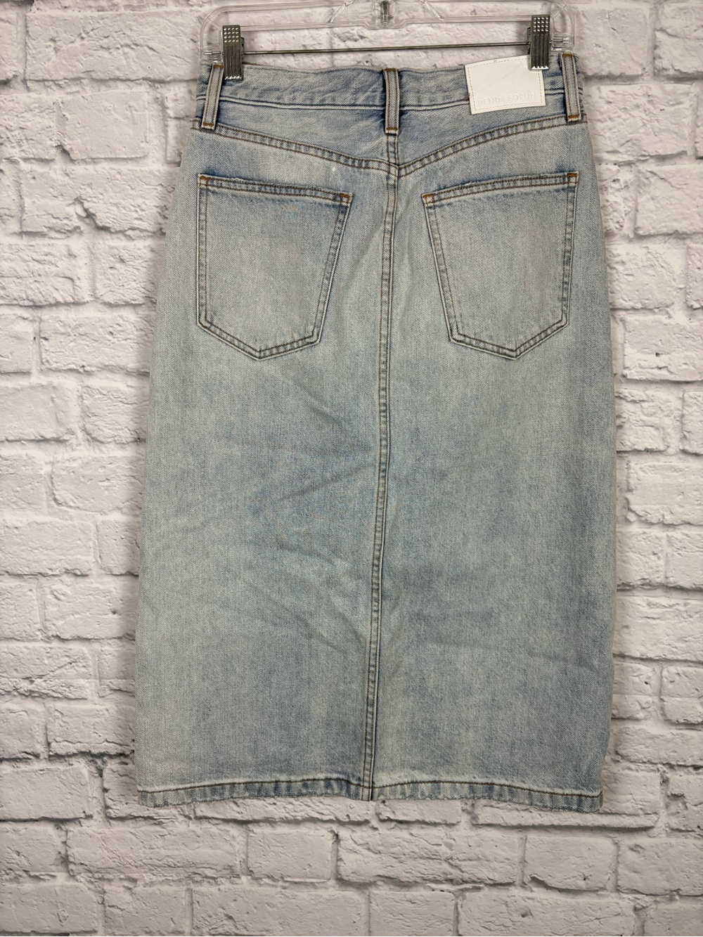 Aritzia Denim Forum 90s Halle Skirt size 26 - Picture 3 of 7